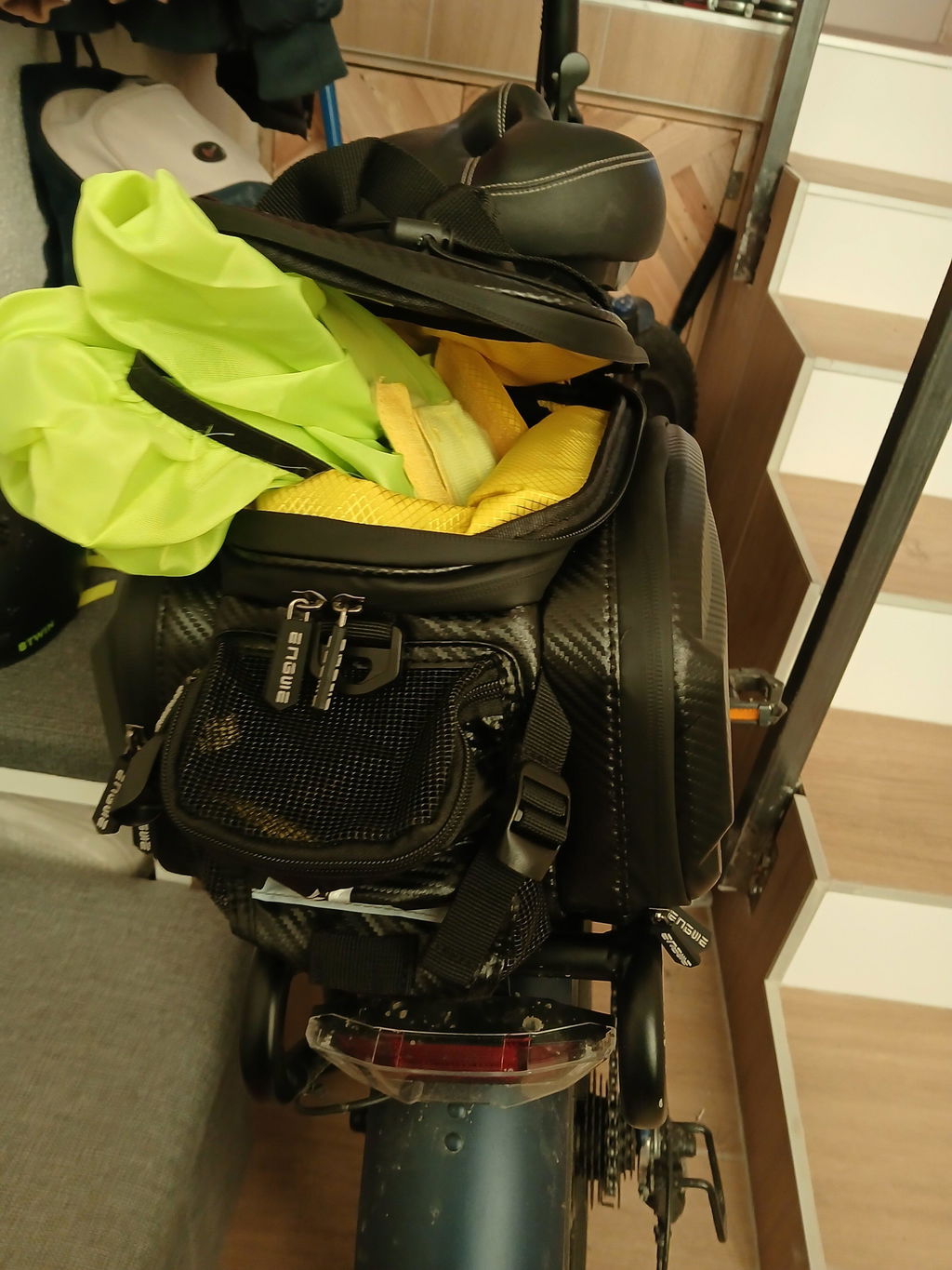 ENGWE geanta portbagaj bicicleta 35L impermeabila negru