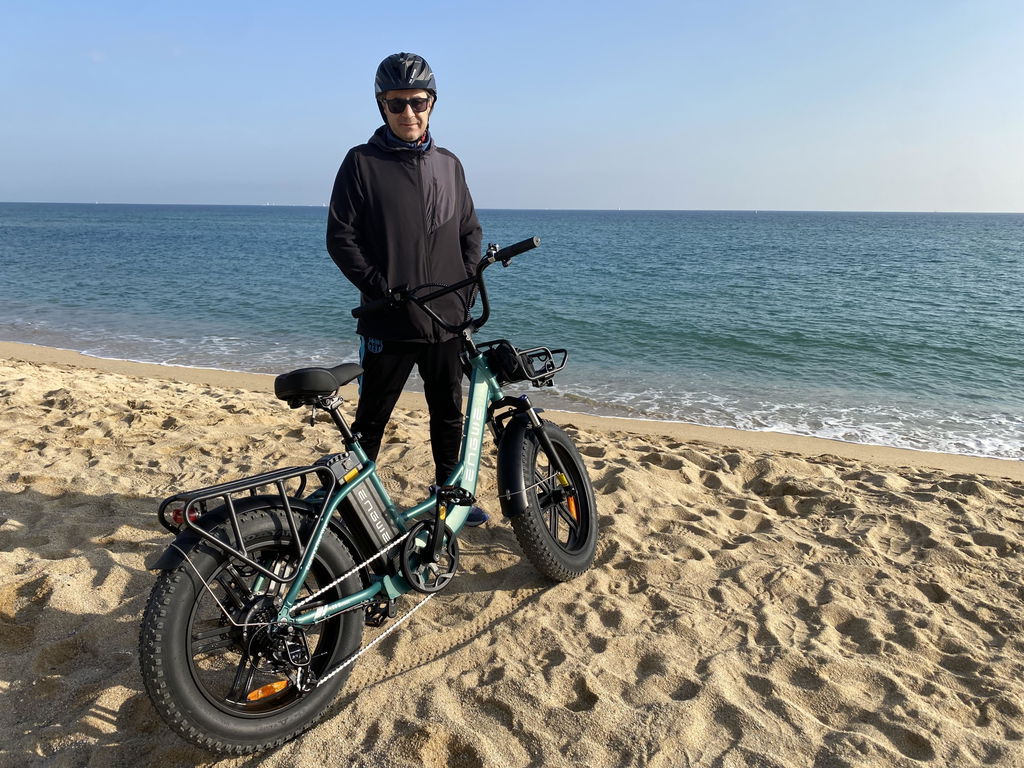 ENGWE L20 Boost bicicletă electrică neagră 126km