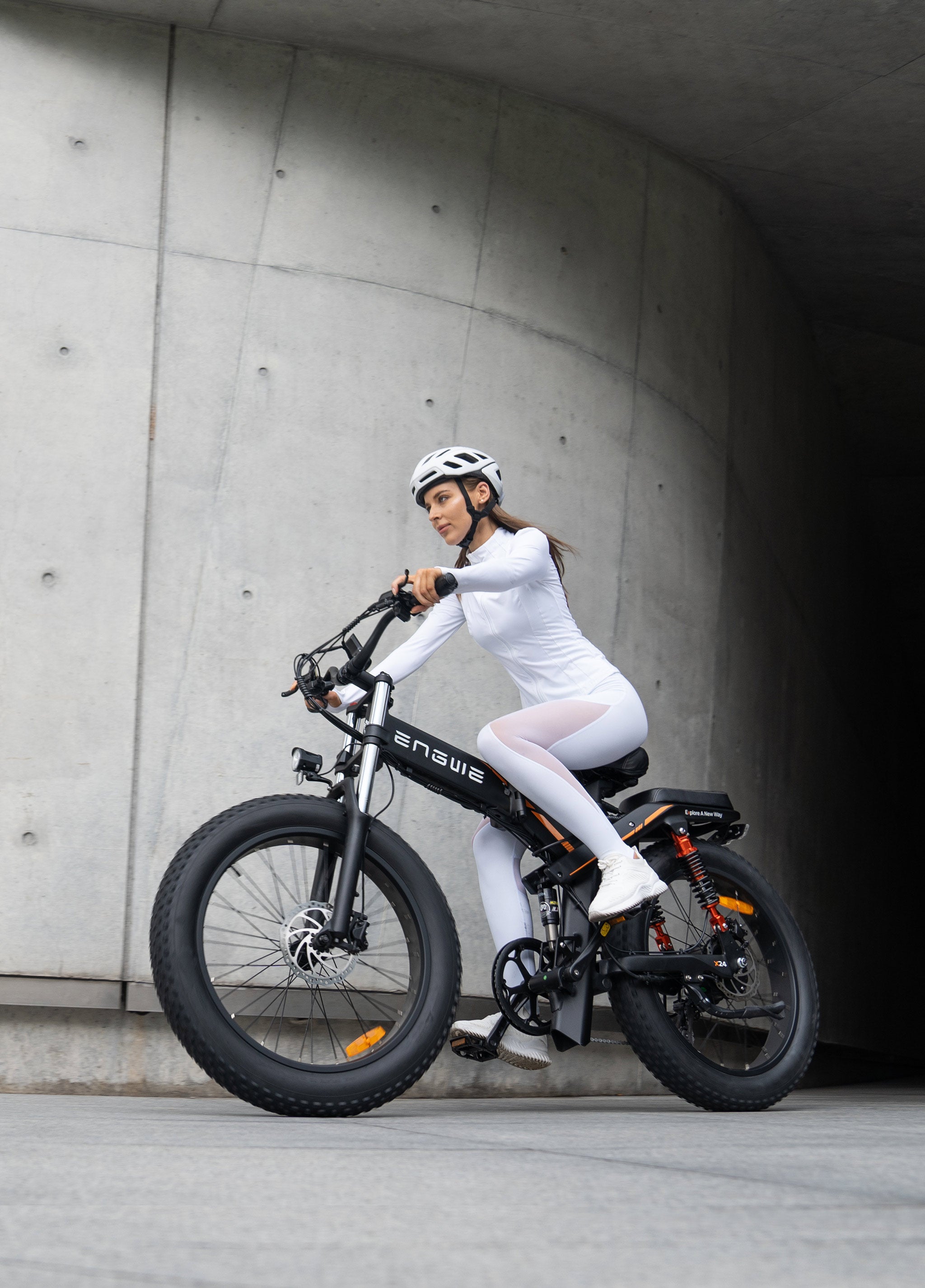 ENGWE X26 bicicletă electrică pliabilă neagră 29,2Ah